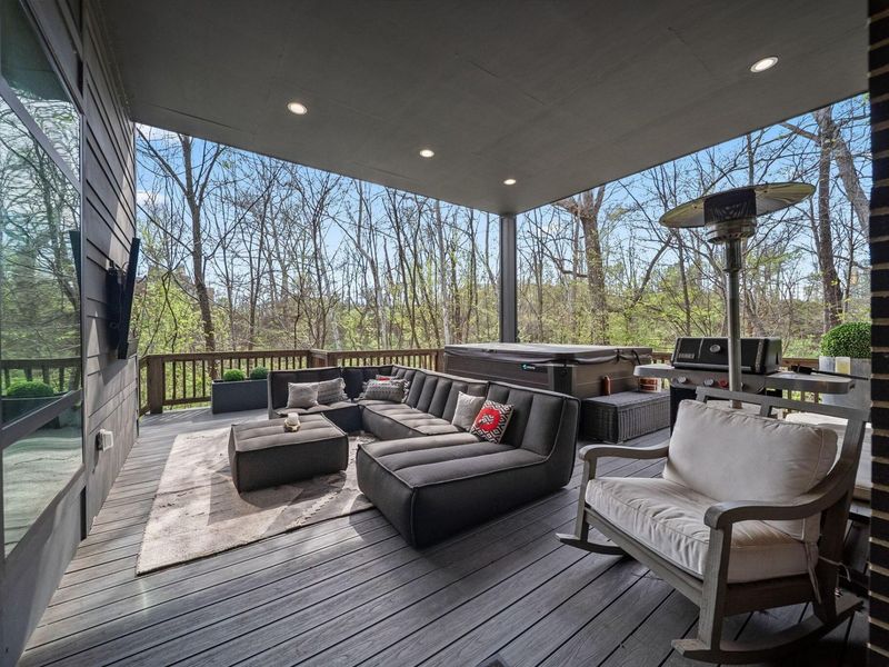 101 Lake Bluff Drive , Columbus, OH 43235 Photo 4