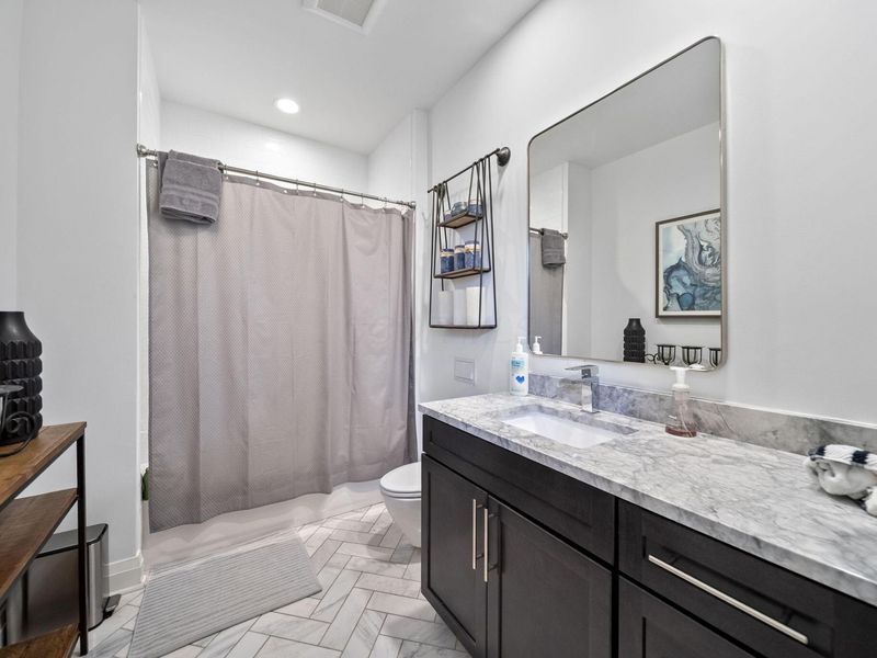 101 Lake Bluff Drive , Columbus, OH 43235 Photo 49