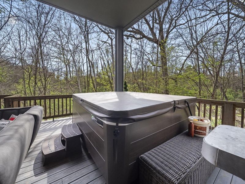 101 Lake Bluff Drive , Columbus, OH 43235 Photo 57