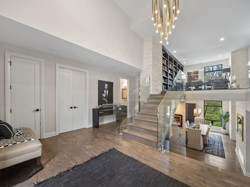 101 Lake Bluff Drive , Columbus, OH 43235 Photo 6