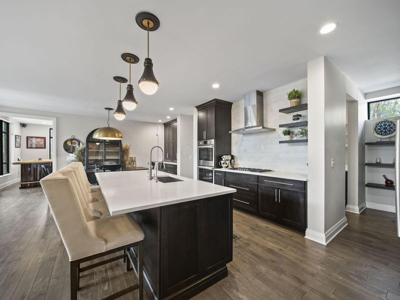 101 Lake Bluff Drive , Columbus, OH 43235 Photo 8