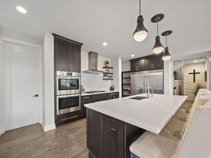 101 Lake Bluff Drive , Columbus, OH 43235 Photo 9