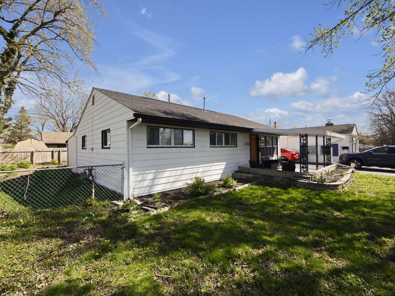 1976 Westfield Drive S, Columbus, OH 43223 Photo 2