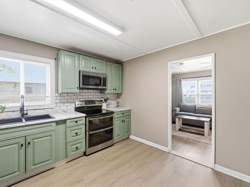 927 Daffodil Drive, Marion, OH 43302 Photo 5