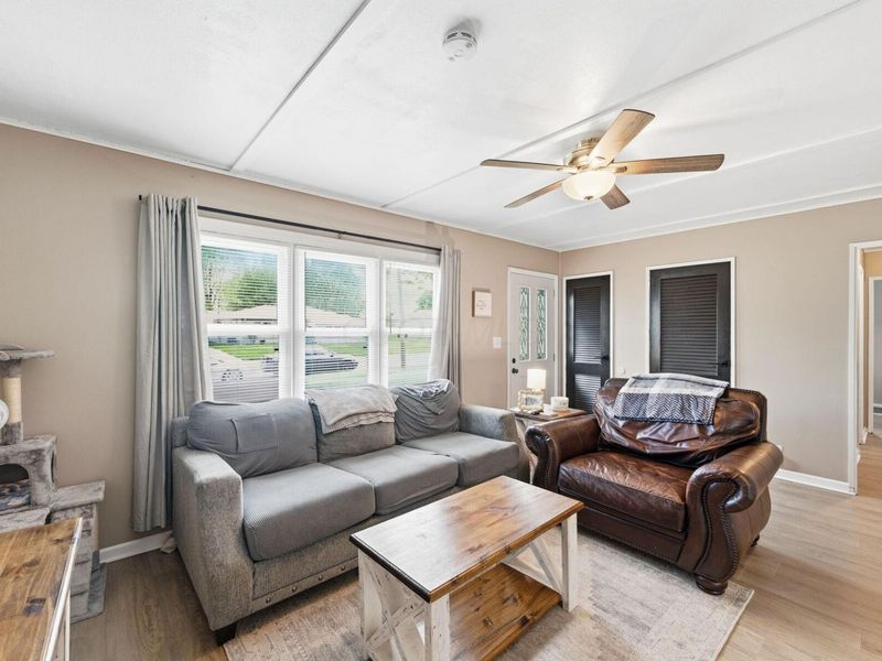 927 Daffodil Drive, Marion, OH 43302 Photo 9