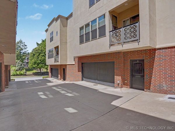 1411 S St Louis Avenue, Unit B, Tulsa, OK 74120