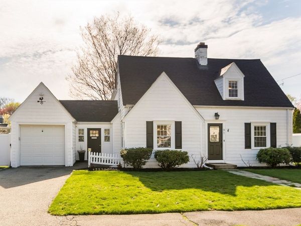 91 Canterbury Road, Waltham, MA 02453