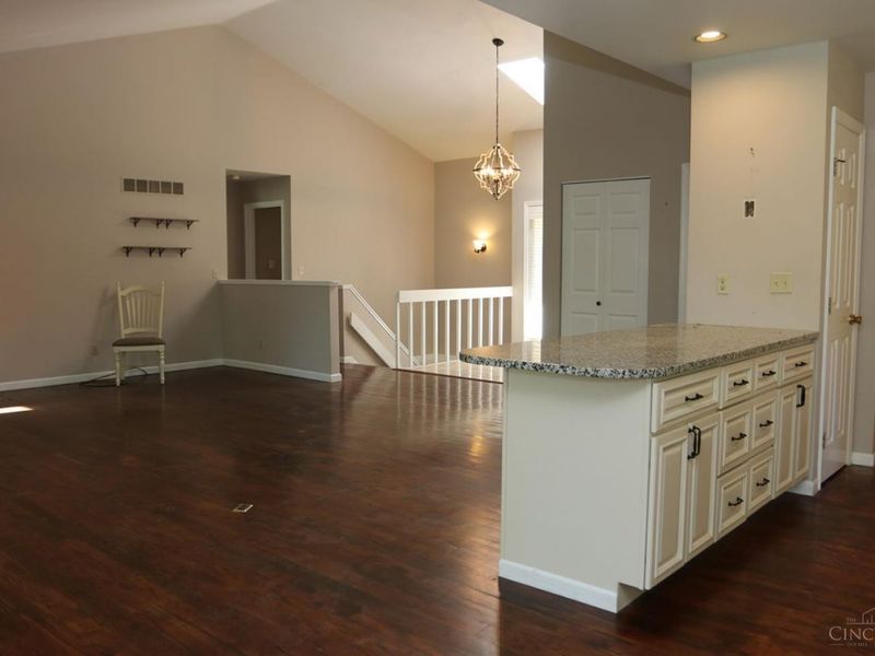 7790 Strawberry Hill Lane, Deerfield Twp., OH 45039 Photo 3