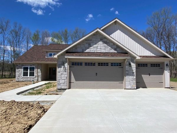 1105 S 680 West Road, Kokomo, IN 46902