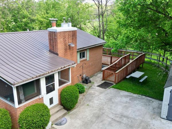 121 Leasure Road , Chillicothe, OH 45601
