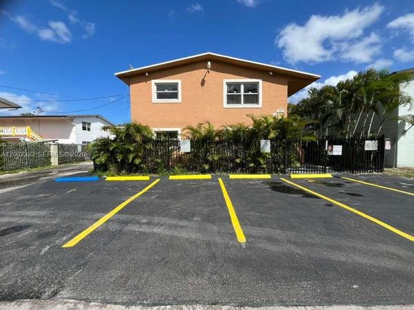 608 SW 16th Ave, Unit 3, Fort Lauderdale, FL 33312