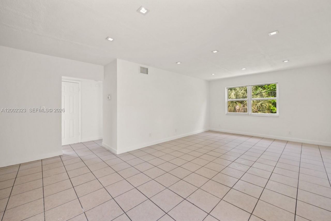 608 SW 16th Ave, Unit 3, Fort Lauderdale, FL 33312 Photo
