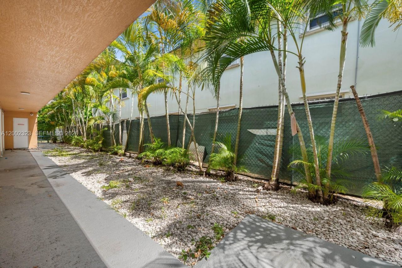 608 SW 16th Ave, Unit 3, Fort Lauderdale, FL 33312 Photo