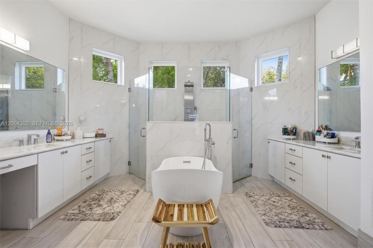 16557 NW 15th St, Pembroke Pines, FL 33028 Photo