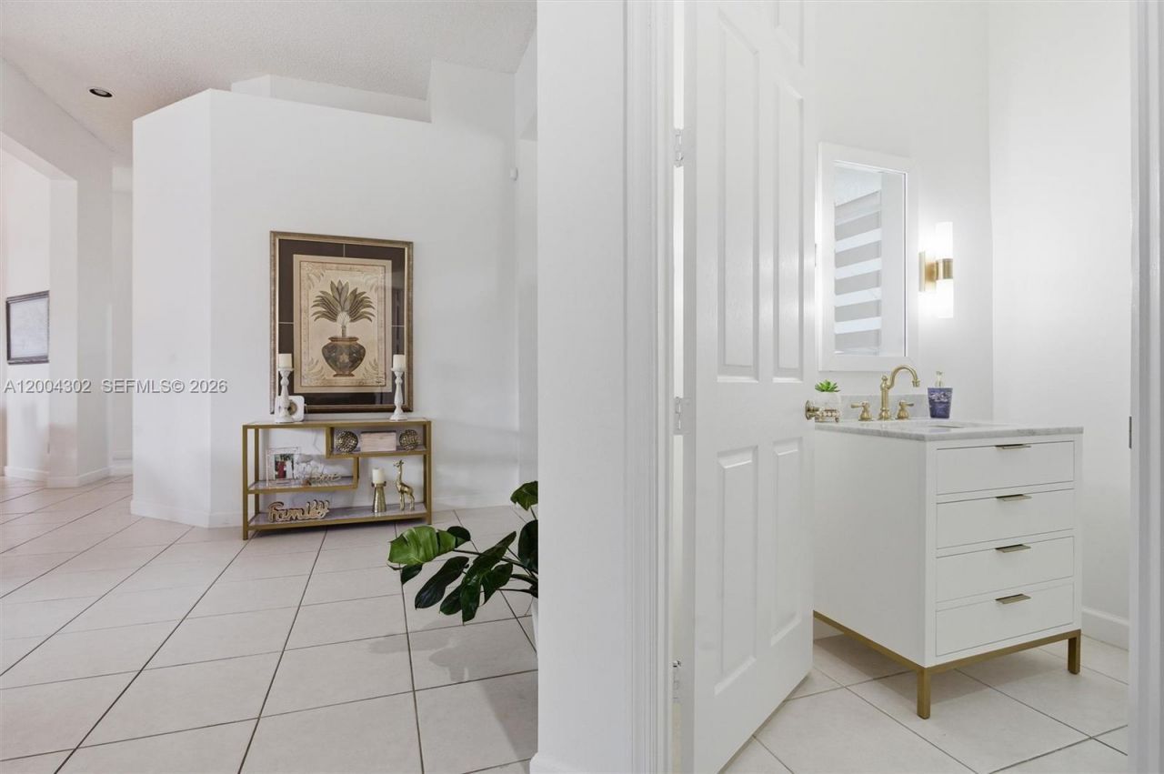 16557 NW 15th St, Pembroke Pines, FL 33028 Photo