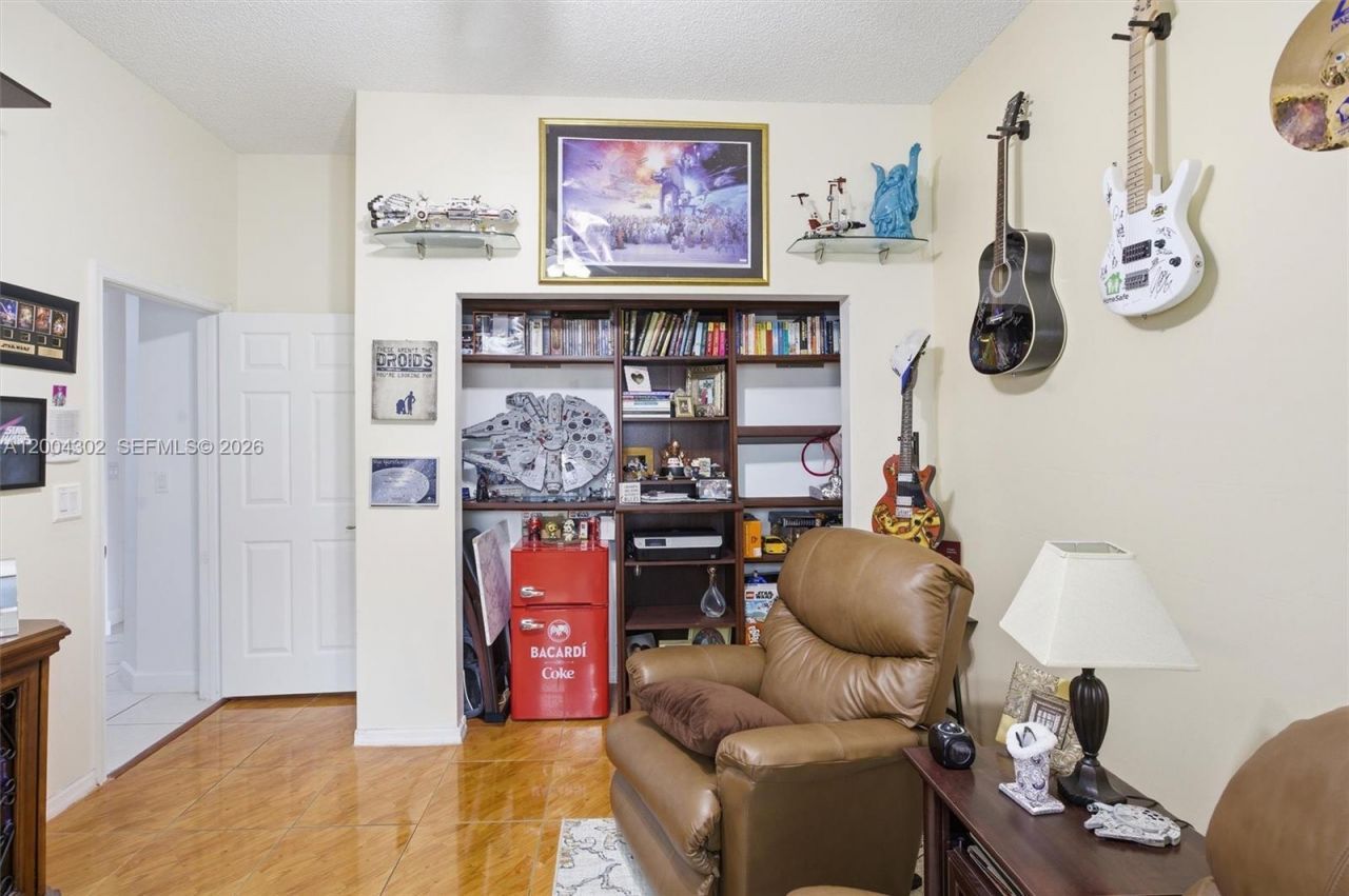 16557 NW 15th St, Pembroke Pines, FL 33028 Photo