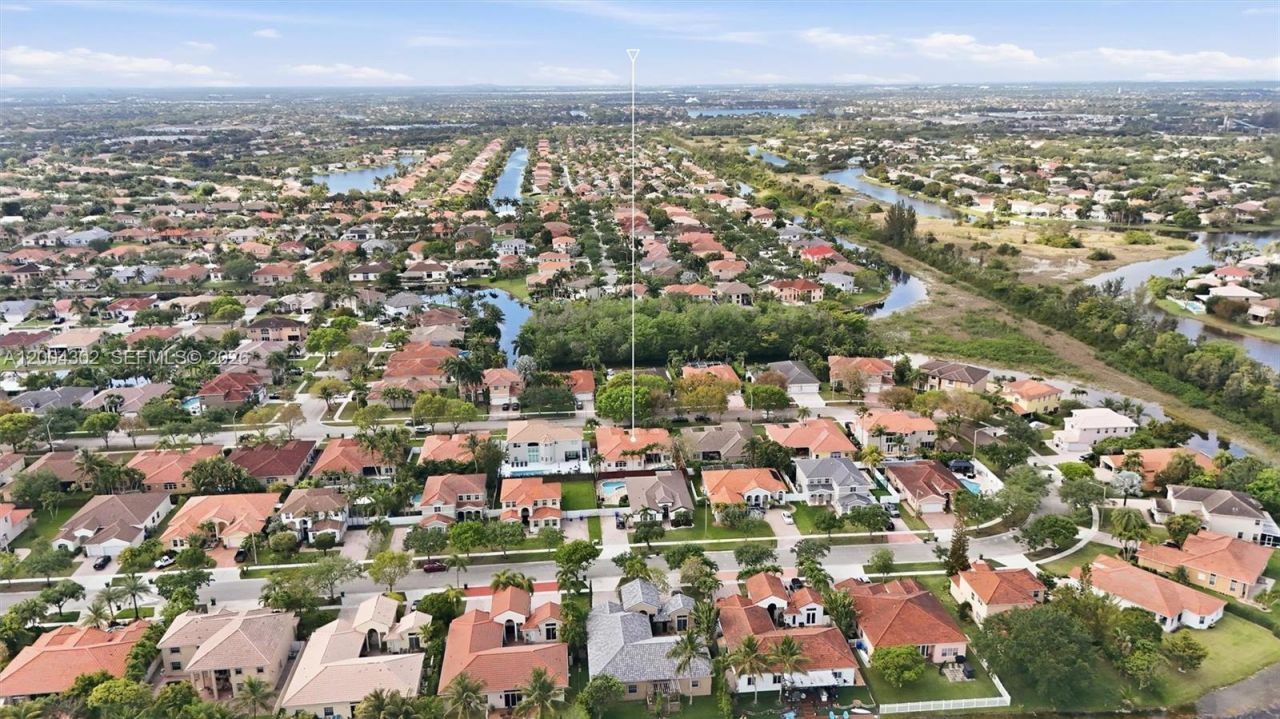 16557 NW 15th St, Pembroke Pines, FL 33028 Photo