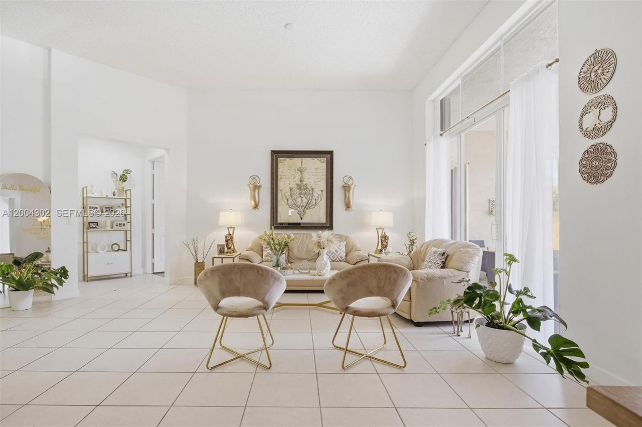 16557 NW 15th St, Pembroke Pines, FL 33028 Photo