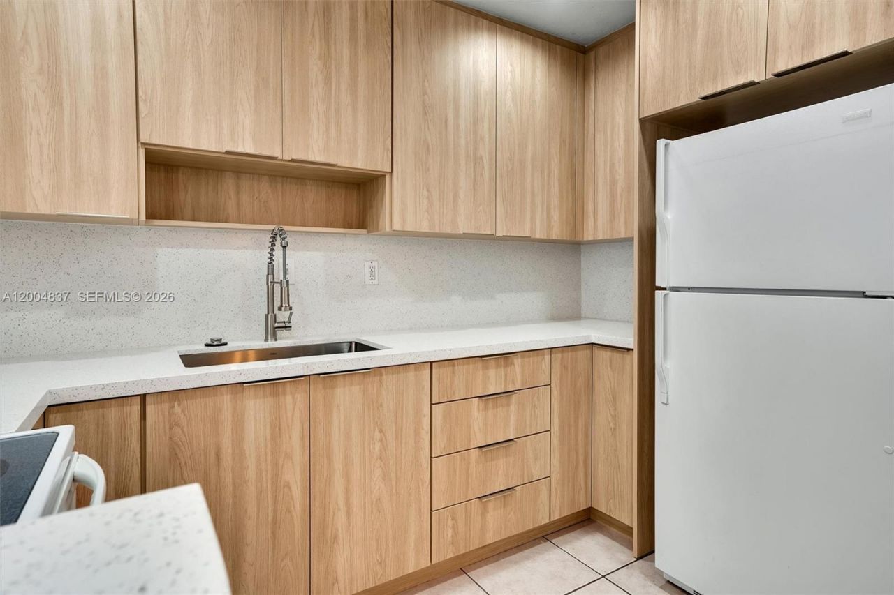 8650 SW 67th Ave , Unit 1025, Pinecrest, FL 33156 Photo