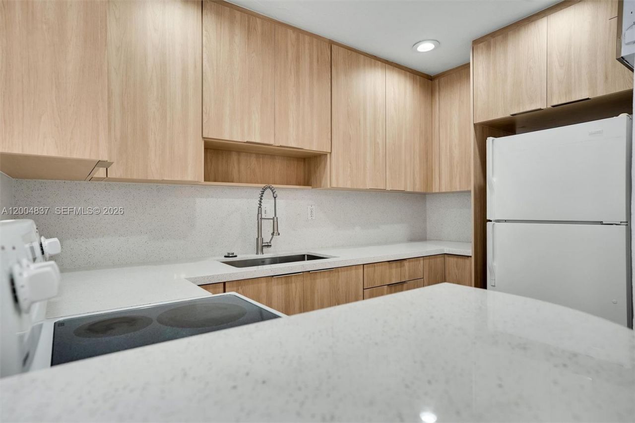 8650 SW 67th Ave , Unit 1025, Pinecrest, FL 33156 Photo