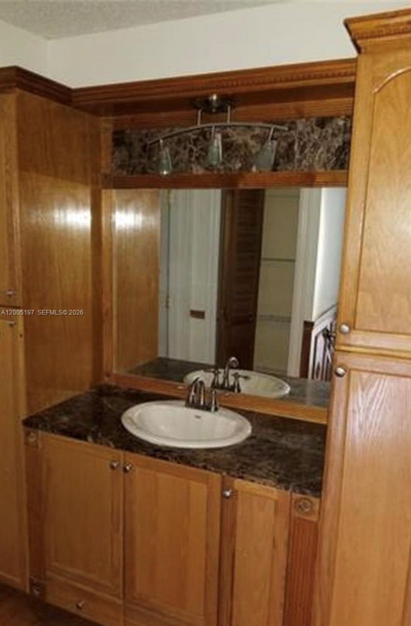 309 Lakeview Dr, Unit 204, Weston, FL 33326 Photo
