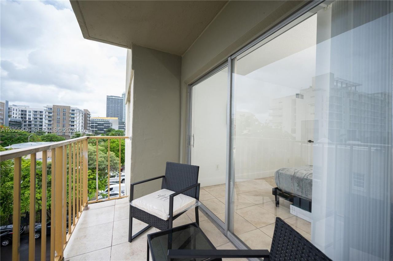 500 NE 26th St, Unit 5D, Miami, FL 33137 Photo