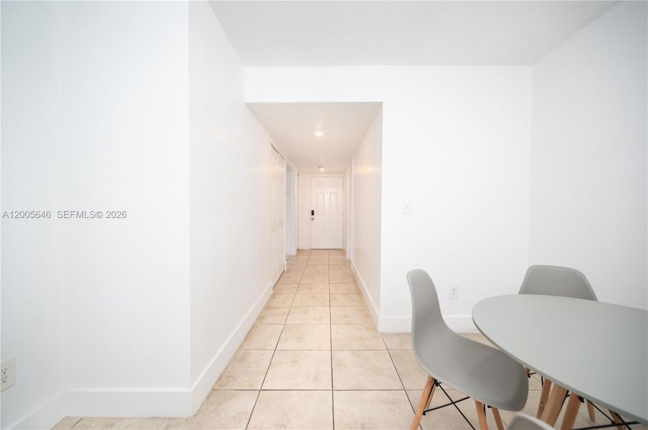500 NE 26th St, Unit 5D, Miami, FL 33137 Photo