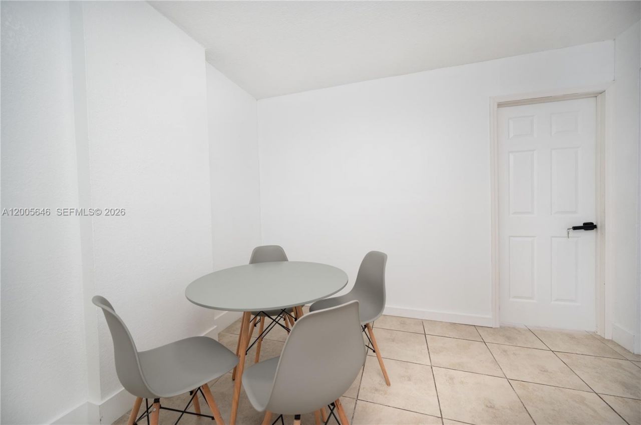 500 NE 26th St, Unit 5D, Miami, FL 33137 Photo