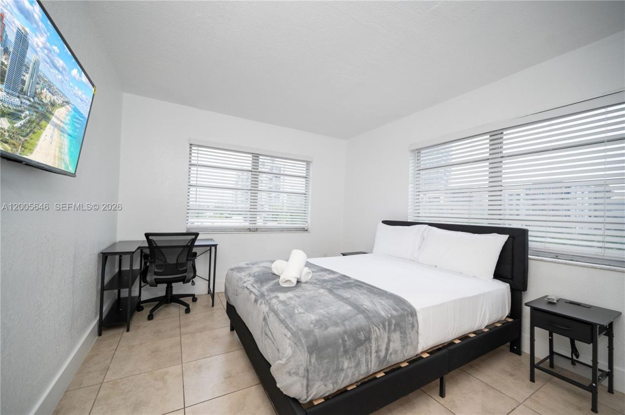 500 NE 26th St, Unit 5D, Miami, FL 33137 Photo