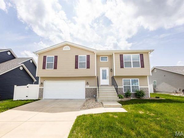 301 Cherylwood, Fairview Heights, IL 62208