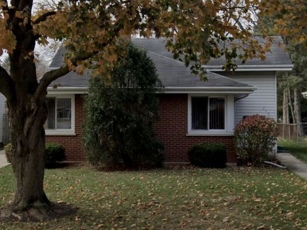 228 S Milton Avenue S, Glen Ellyn, IL 60137