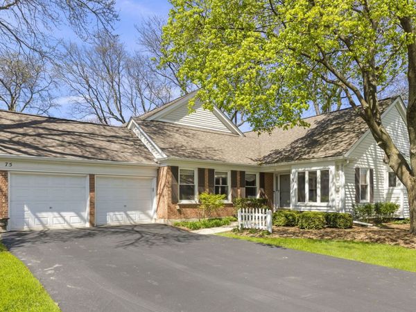 75 Country Club Drive, Prospect Heights, IL 60070