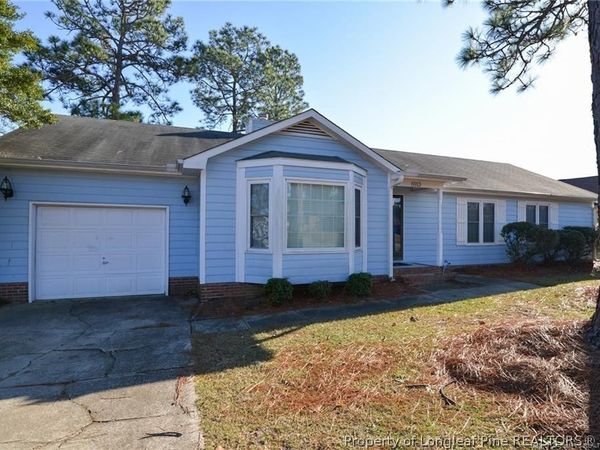 6913 Pine Creek Court , Fayetteville, NC 28314