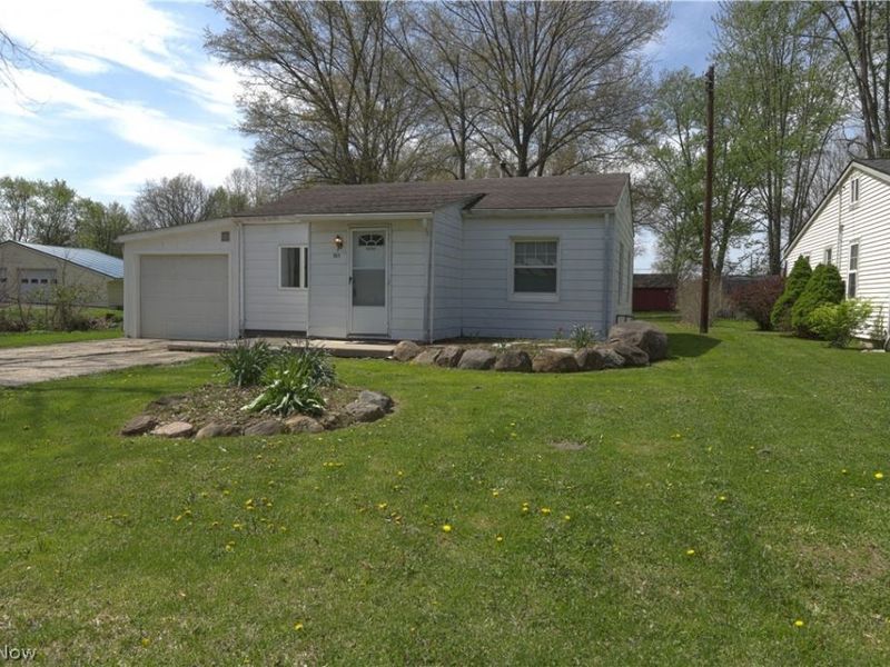 10924 Libby Avenue, Elyria, OH 44035 Photo 1