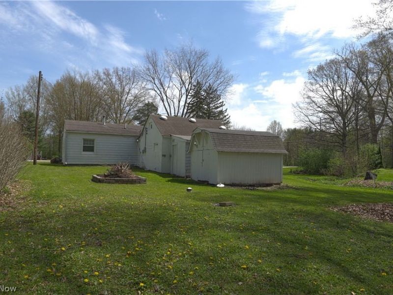 10924 Libby Avenue, Elyria, OH 44035 Photo 12