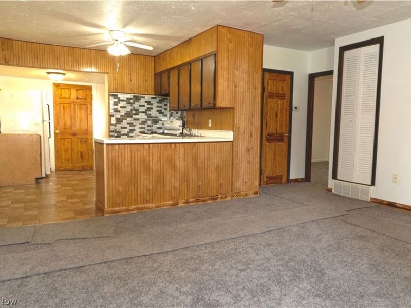 10924 Libby Avenue, Elyria, OH 44035 Photo 3