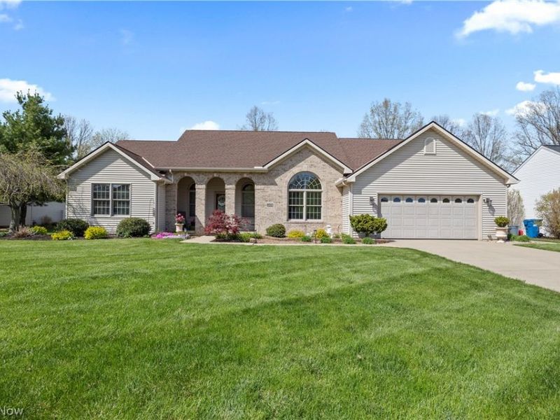 1009 Glendalough Drive , Grafton, OH 44044 Photo 1