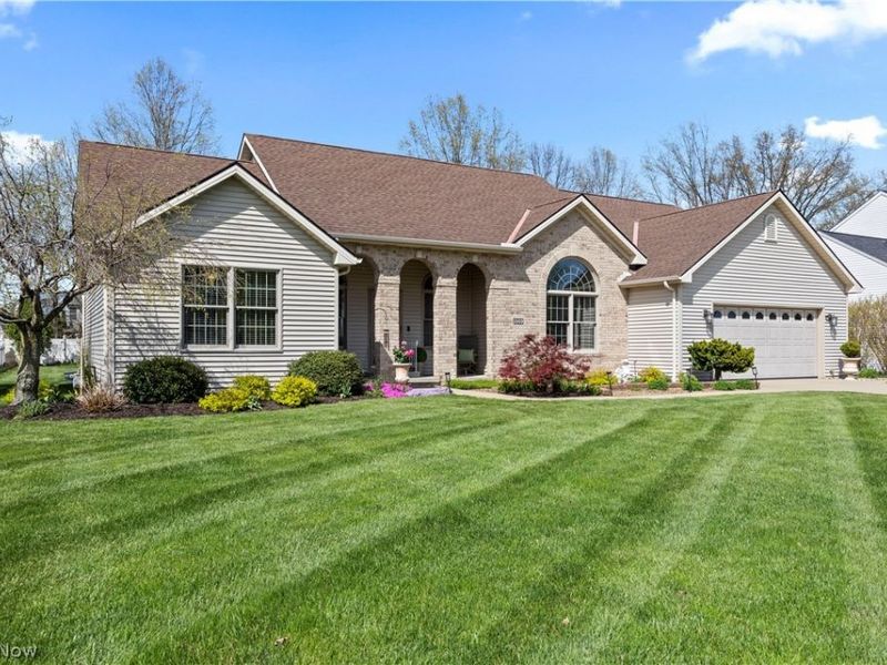 1009 Glendalough Drive , Grafton, OH 44044 Photo 2