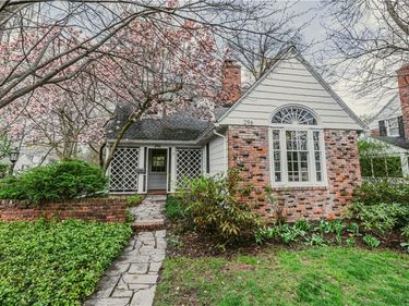 296 Troy Road , Rochester, NY 14618