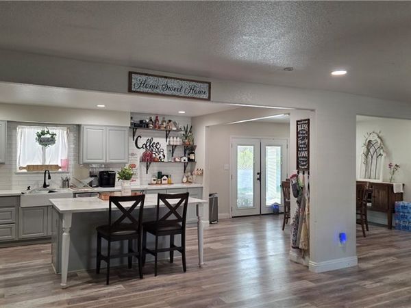 6437 E Bonanza Road , Las Vegas, NV 89110