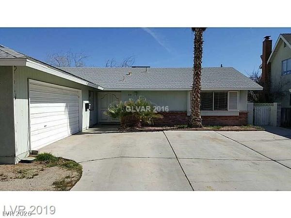824 Langtry Drive , Las Vegas, NV 89107