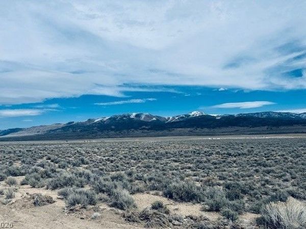 660 East 282nd South Steet , Ely, NV 89301