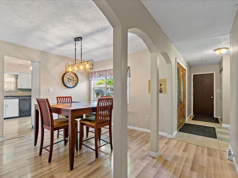 6475 Wooden Shoe Drive, Liberty Township, OH 45044 Photo 3