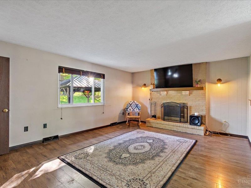 6475 Wooden Shoe Drive, Liberty Township, OH 45044 Photo 9