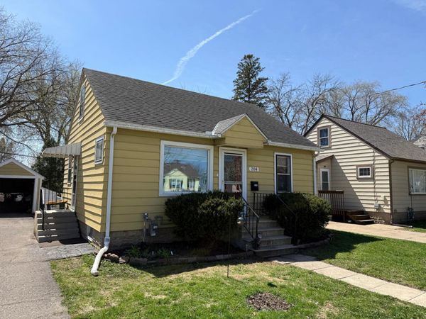 204 11th Street SE, Rochester, MN 55904