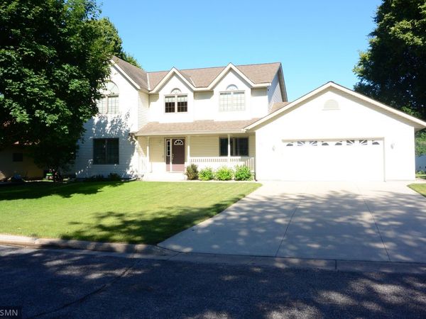 201 Douglas Drive, Glencoe, MN 55336