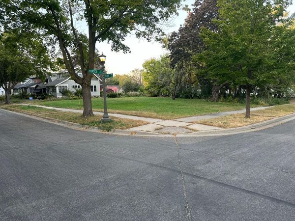 421 Curtice Street W, Saint Paul, MN 55107