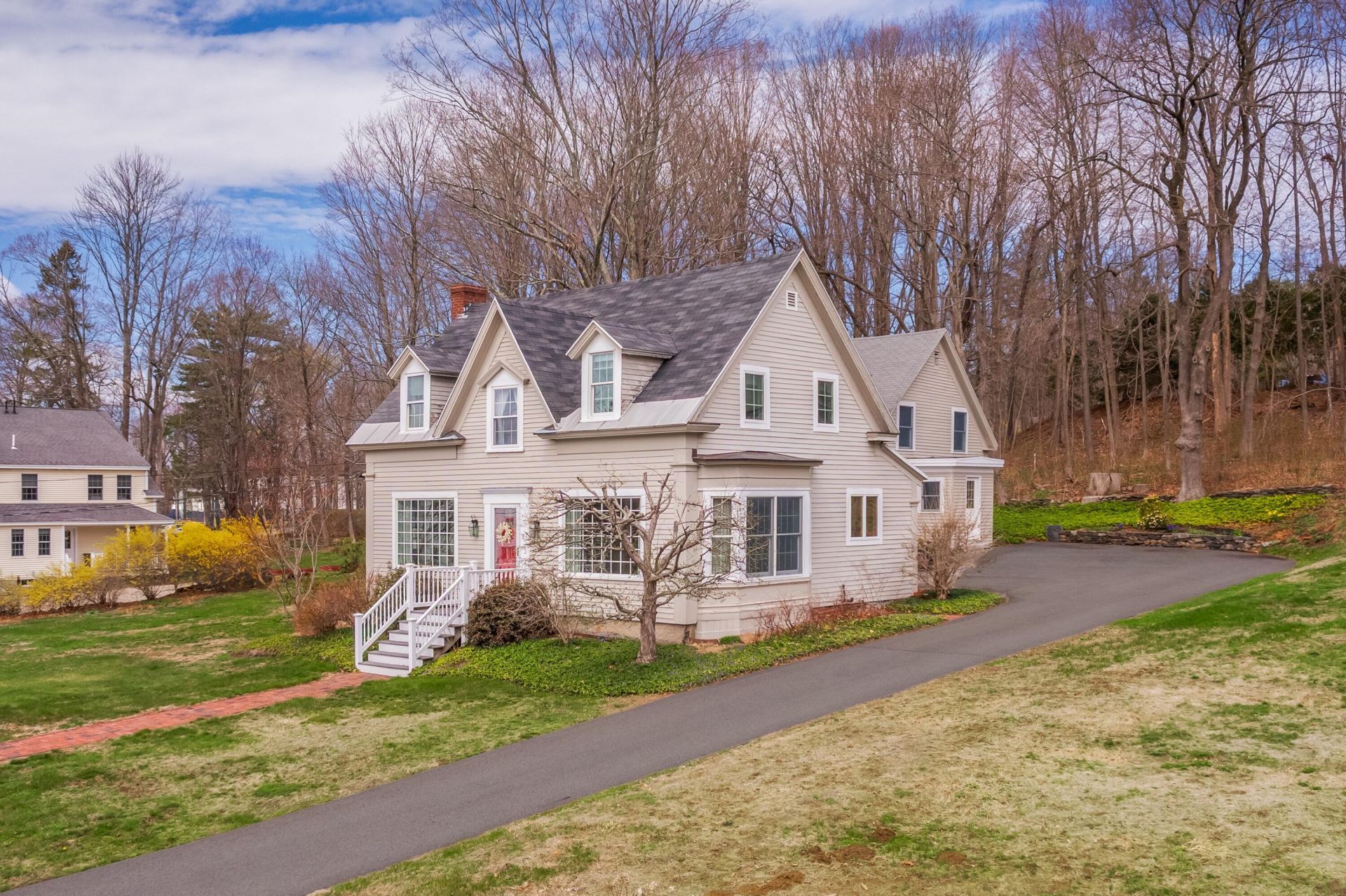 27 Academy Street, South Berwick, ME 03908 Main Photo