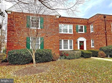 1817 QUEENS LANE , Unit 2-160, ARLINGTON, VA 22201