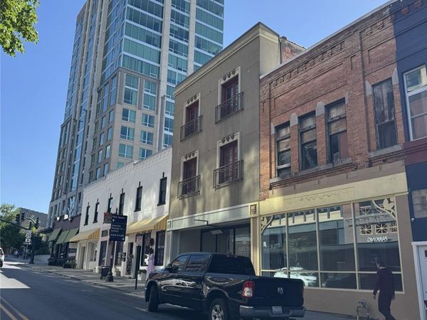 24 N Lexington Avenue , Asheville, NC 28801